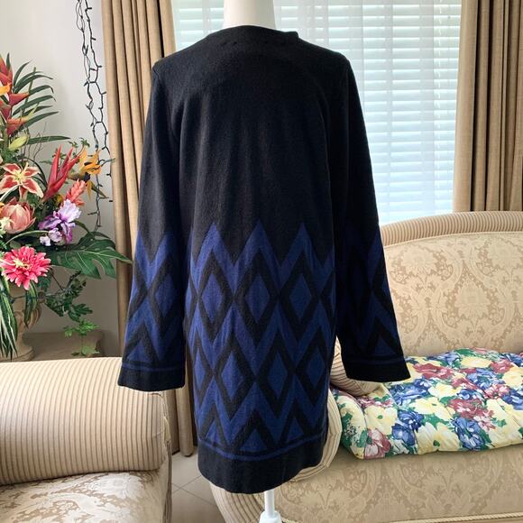ANN TAYLOR Diamond Jacquard Long Plush Cardigan Coatigan in Navy Black - Picture 4 of 10
